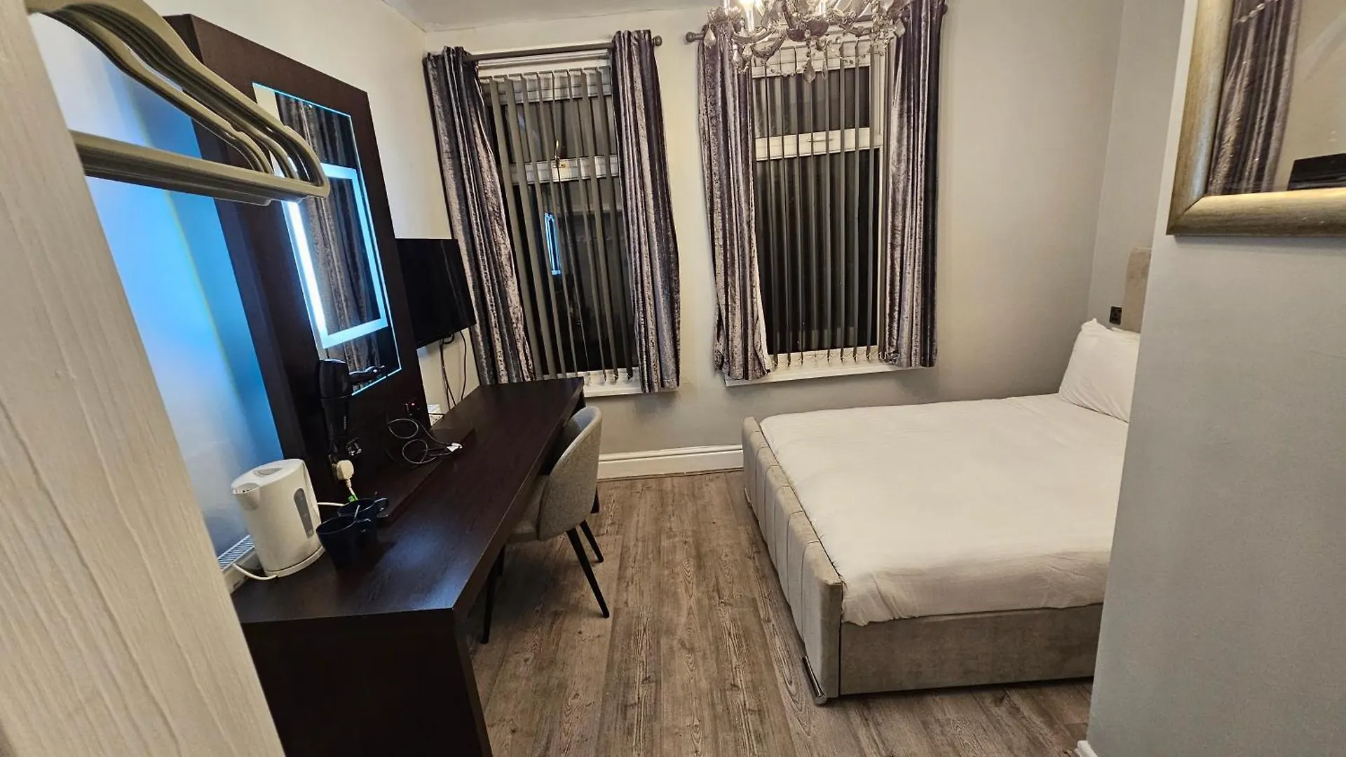 Tamarind Cove & Barrons Hotel Blackpool
